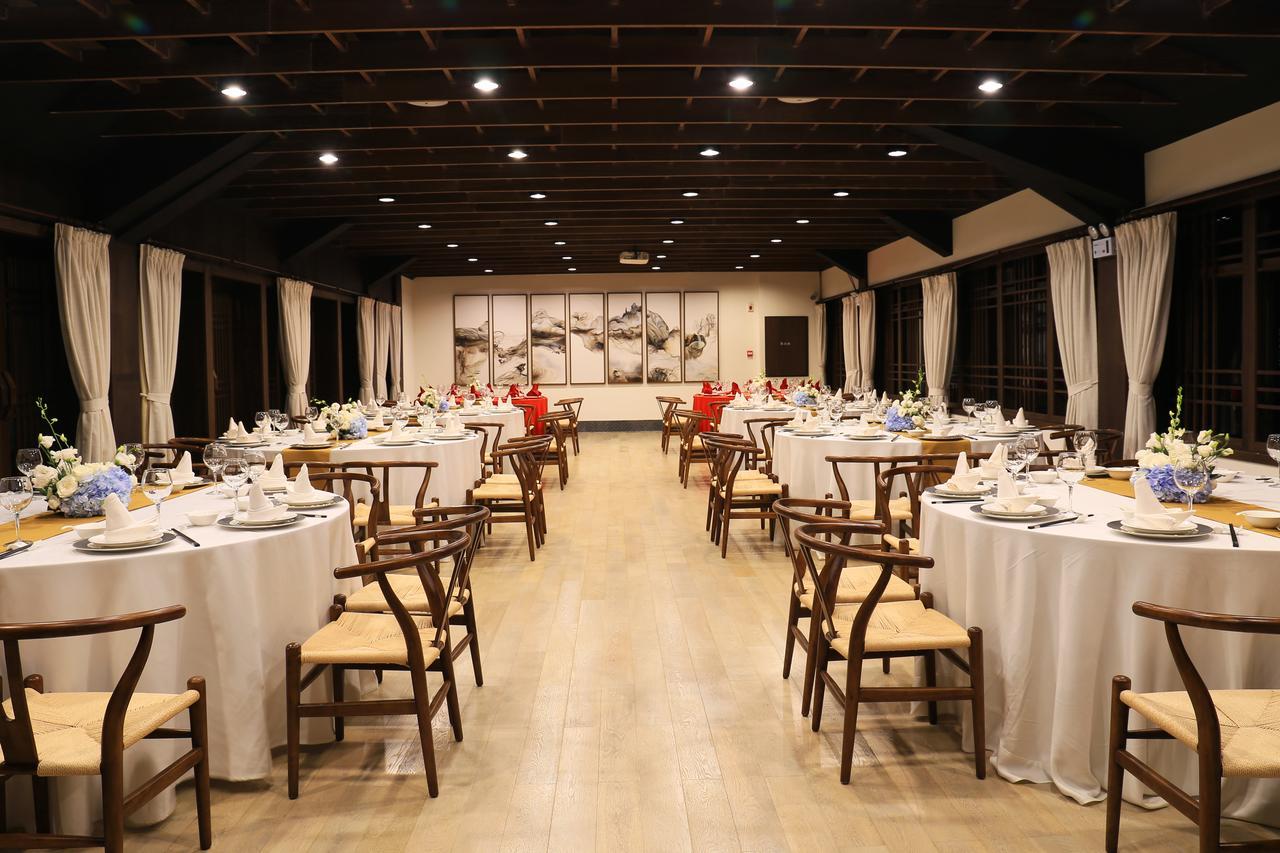 Ven.Courtyard Hotel Гуейян Екстериор снимка